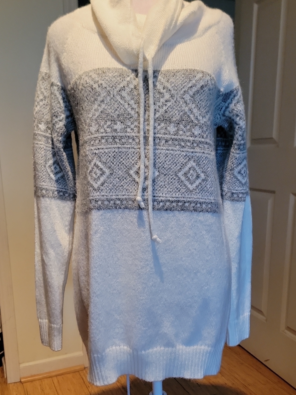 Cozy Cowl Neck Knit Sweater in White and Gray